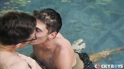 Gay Porn: Deep Throating Big Cocks - Hot Sex Boys