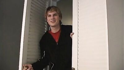 Markus Goes Wild for Gay Porn - Cum Shots Solo