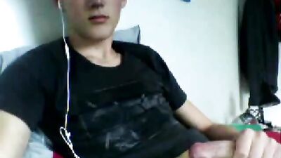 Young Cuties Boyish Smile - Gay Teen Web-Cam Porn!