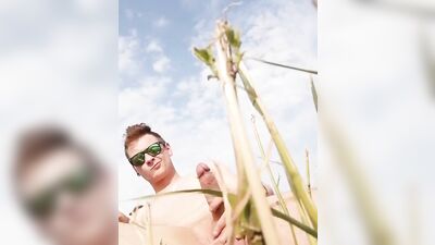 Outdoor Jerking Boys: Summer Day Relaxed Adventure Porn