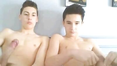 Gay Teen Cum Shots Handjob: The Ultimate Amateur Experience!