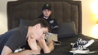 Fetish Foot Worship: Young Masters Obsession