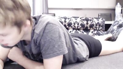 Gay Teen Solo Handjob - Smooth guy jerks off on cam!