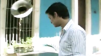 Latino Bareback Cream Peeps: Satisfying Boys in Gay Porn