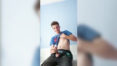 Straight Guys Xam Boys Porn - Another Cutie Getting Off!