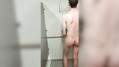 Show Me Your Twink: Amateur Shower Solo