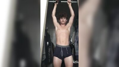 Boxers-Cutie Exercise Fitness - Muscle Amateur Web-Cam Twink Cute No Nudity Solo