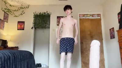 cute emo twink playing with his toy :p