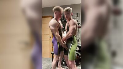 Wrestling Singlets Brothers: Amateur Web-Cam Porn