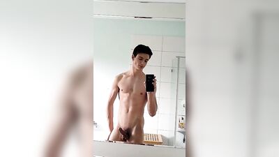 Long, Thick Dicked Strokes: Muscle Boys Solo Action