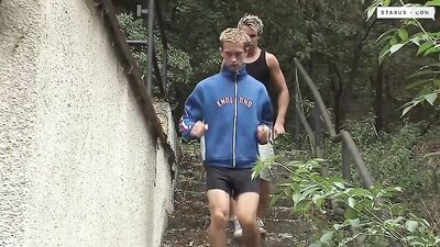 Fast Fuck In The Garage - Bareback Cum Shots!