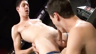 Jakes Garage Service - Waiting for Parts Twink Gay Porn Videos