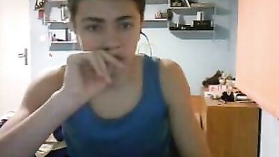 Muscle Shirt Wanker: Webcam Handjob Solo Revisited!