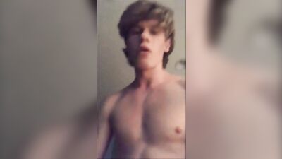 Blond Steve Going For It Boys Porn - Gay Solo Action