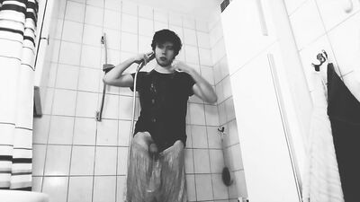 Gay Porn Shower Lover - Webcam No Cum (190 chars)