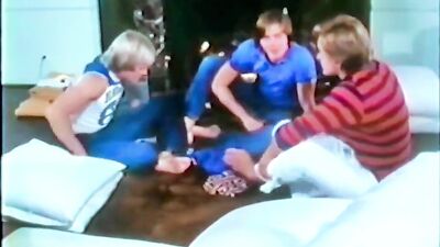 Good times coming: 1982 vintage boys in action!