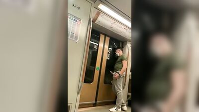 Hard Commute - Gay Porn on Web-Cam