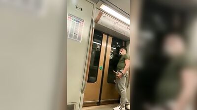 Hard Commute - Gay Porn on Web-Cam