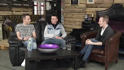 Gay Porn Threesome with British Twinks: Action Amateur Big Cocks