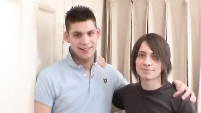 Gay Teen Porn Cutie Twiggy: Friendly Sex Encounters!