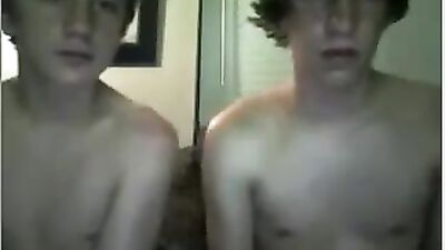 Gangbang Cam Boys Porn: Viens On Se Branle Ensemble!