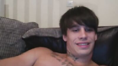 Amateur Cum Shots Handjob Cam 392: A Gay Porn Adventure!