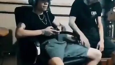 Playing Fifa 21 with My Gay Boyfriend: Ultimate Porn Experience!