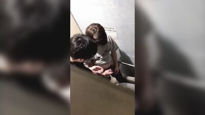 Jiggle Jiggle: Teen Asian Amateurs Handjob Playground!