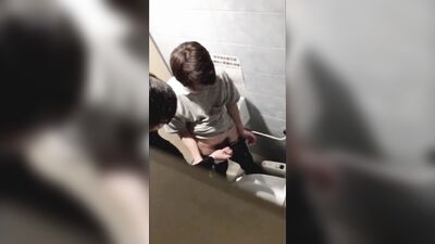 Jiggle Jiggle: Teen Asian Amateurs Handjob Playground!