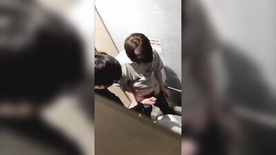 Jiggle Jiggle: Teen Asian Amateurs Handjob Playground!