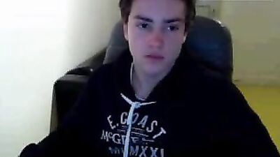 Teen Webcam Boy Fun with Cute Solo Porn
