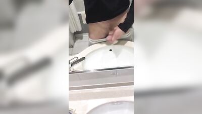 Hot Shots in the Sink! - Amateur Cum Spunk Solo