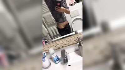 Reflection Boys: Selfie Mirror Amateur Handjob Porn