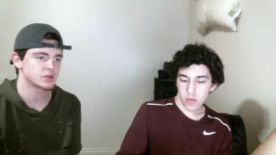 Gay iPhone Couple Goes Wild in the Shower - Blue Boys Tube