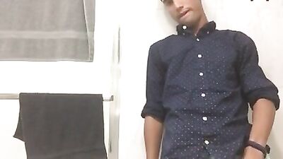 Gay Bathroom Boys - College Porn Gets Intimate