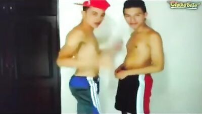 Gay Porn Entre Potes: Exploring the World of Male Anal Sex!