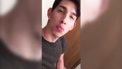 Theet Porn: A Journey into Gay Erotica