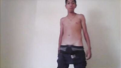 Gay Latino Show - Cum Shots and Web-Cam Fun!