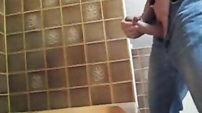 Cumming Fountain: The Ultimate Amateur Cum Shot Adventure!