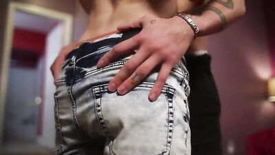 Raw Jock Butt Pounding Tube: Cum Shots & Oral Bareback Fun!