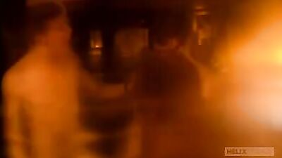 Hot Twinks in Action: Bareback Group Sex Oral Show