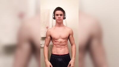 Sexy Muscle Boy Solo Show Off His Body Gay Porn!