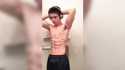 Sexy Muscle Boy Solo Show Off His Body Gay Porn!