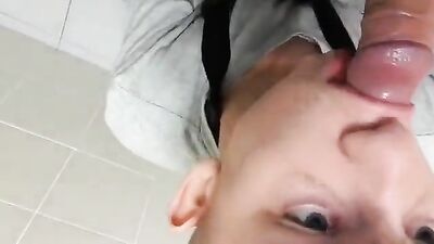 Gangbang in the Bathroom - Sucking Friends Blowjob