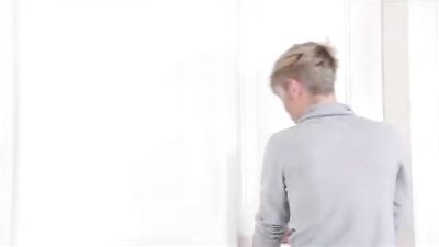 Hookup in the Locker Room: Gay Porn Swimmers Bareback Flipflop