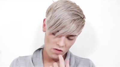 Hookup in the Locker Room: Gay Porn Swimmers Bareback Flipflop