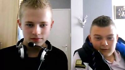 Young Hunks Bareback Gay Porn