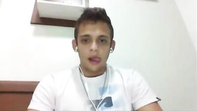 Brazilian Latino Boys Amateur Solo: Lindo Brasileiro Dotado!