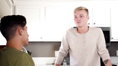 Bareback Blond Boys Gay Porn Adventure: Hot and Steamy Fun!