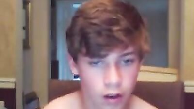 Twin Cuties Online Erotic Adventure: Exploring the Limits of Web-Cam Sexiness!